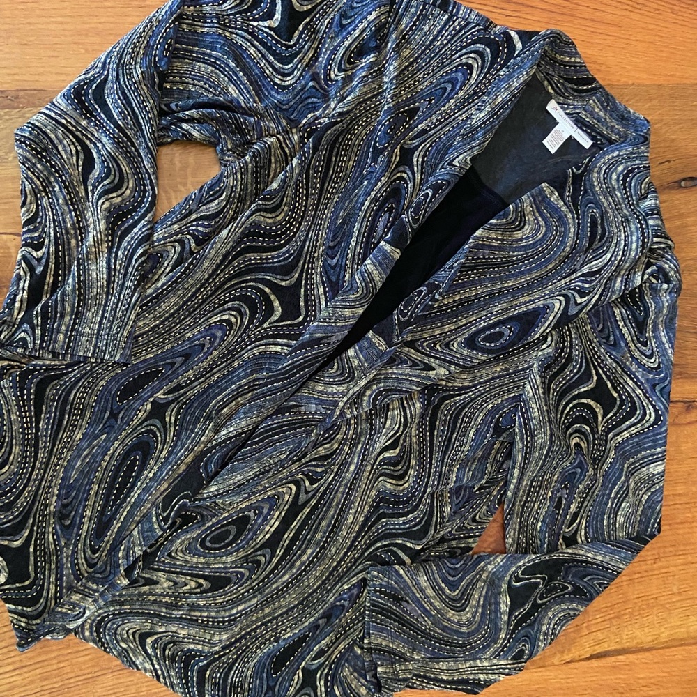 JM Collection One Piece Shirt Jacket, Beautiful Black and Gold Design, Size 1X